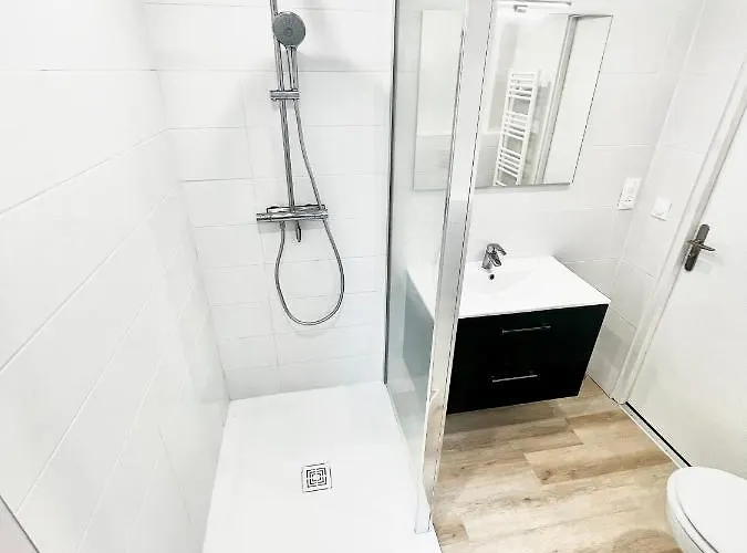 Meubles Saint Marc Апартаменты *