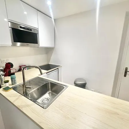 アパート Meubles Saint Marc *