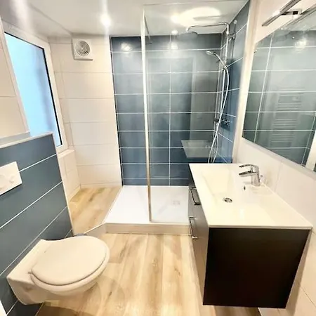 Meubles Saint Marc アパート